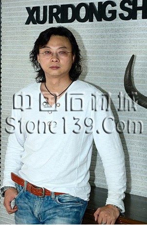 旭日東升設(shè)計(jì)策劃?rùn)C(jī)構(gòu)創(chuàng)始人兼創(chuàng)意總監(jiān) 施旭東