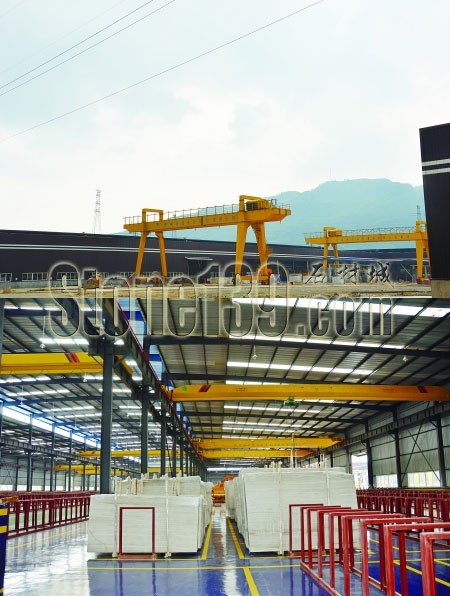 貴州金石石材加工項(xiàng)目廠區(qū)內(nèi)外景(倉房和大板市場(chǎng))