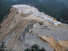 廣西斯法爾灰、梅西灰礦山