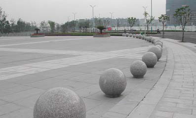 廣場(chǎng)擋車用的圓球石材