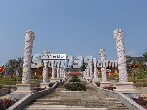 日照超博石材主營五蓮花、五蓮紅、五蓮灰、芝麻灰等花崗巖產(chǎn)品