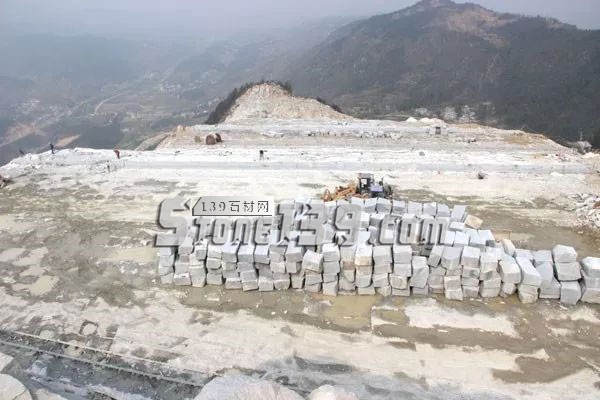 湖北丨羅田縣(芝麻灰)石材開采環(huán)保整改工作取得實(shí)效