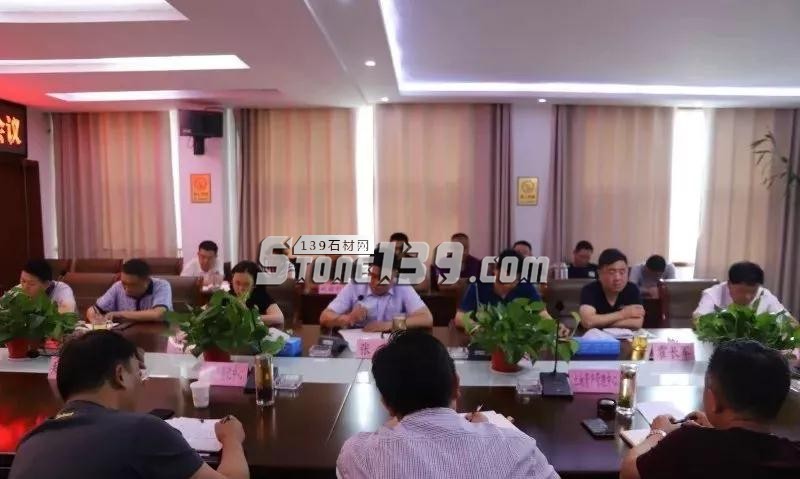 山東汶上縣國土資源局召開2018上半年工作總結(jié)暨下半年重點工作安排部署會議 山東汶上縣國土資源局召開2018上半年工作總結(jié)暨下半年重點工作安排部署會議現(xiàn)場