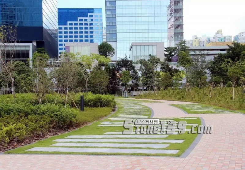 創(chuàng)意景觀設計，石材嵌草鋪裝惹人醉