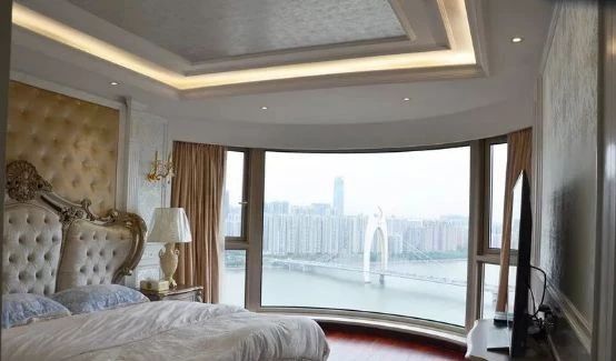 750㎡頂層復(fù)式公寓，大理石功不可沒