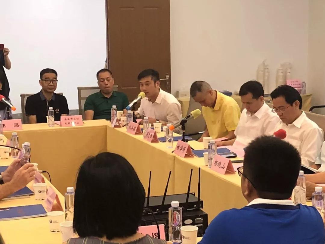 俄羅斯聯(lián)邦卡累利阿自治共和國與水頭花崗石集采平臺簽訂備忘錄 俄羅斯聯(lián)邦卡累利阿自治共和國代表團(tuán)訪問福建水頭花崗巖采集平臺