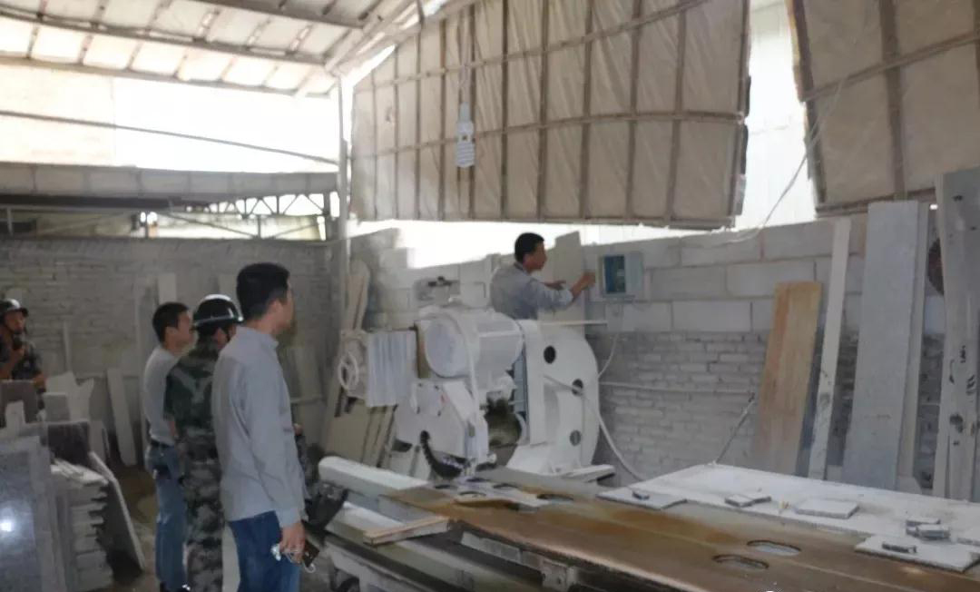 福建南安市侖蒼鎮(zhèn)開展石材行業(yè)環(huán)保整治行動 石材與環(huán)保