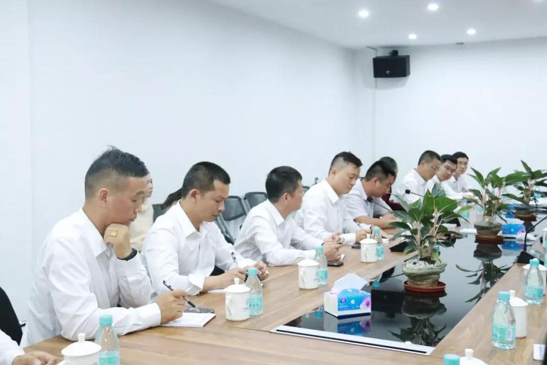 烏茲別克斯坦納沃伊州政府代表團(tuán)一行蒞臨南安市考察 國(guó)外石材考察團(tuán)來(lái)水頭考察石材產(chǎn)業(yè)
