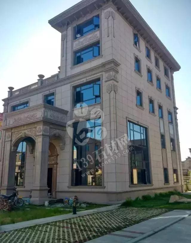 別墅外墻裝飾石材的案例欣賞 這個(gè)可以收藏 獨(dú)棟別墅石材外墻裝飾