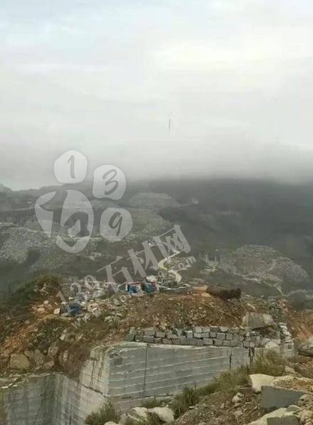 福建長泰吳田山G654芝麻黑:歡天喜地百車?yán)?價格連漲百年不遇