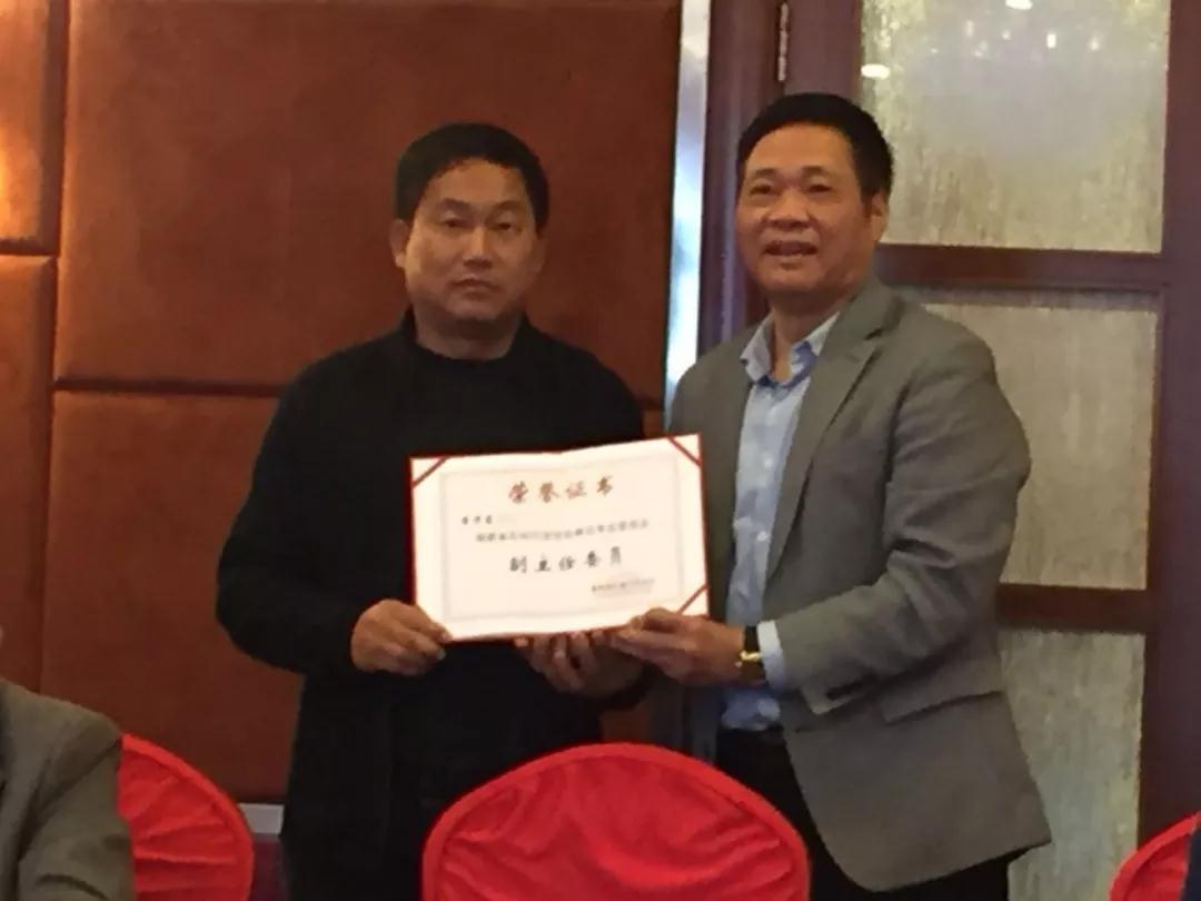 福建省石材行業(yè)協(xié)會(huì)第四屆二次理事(擴(kuò)大)會(huì)在惠安召開 惠安召開福建省石材行業(yè)協(xié)會(huì)第四屆二次理事(擴(kuò)大)會(huì)