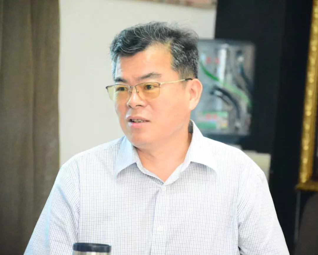《石材工業(yè)“十四五”發(fā)展規(guī)劃》調(diào)研會(huì)議在華輝石業(yè)股份召開(kāi) 《石材工業(yè)“十四五”發(fā)展規(guī)劃》調(diào)研會(huì)議現(xiàn)場(chǎng)