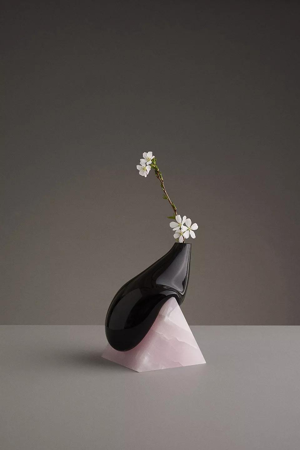 玻璃&石材花瓶：一枝花、一顆石、一種品味