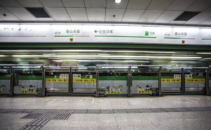 石材垃圾不用分類，換句話說天然石材沒有垃圾渾身是寶