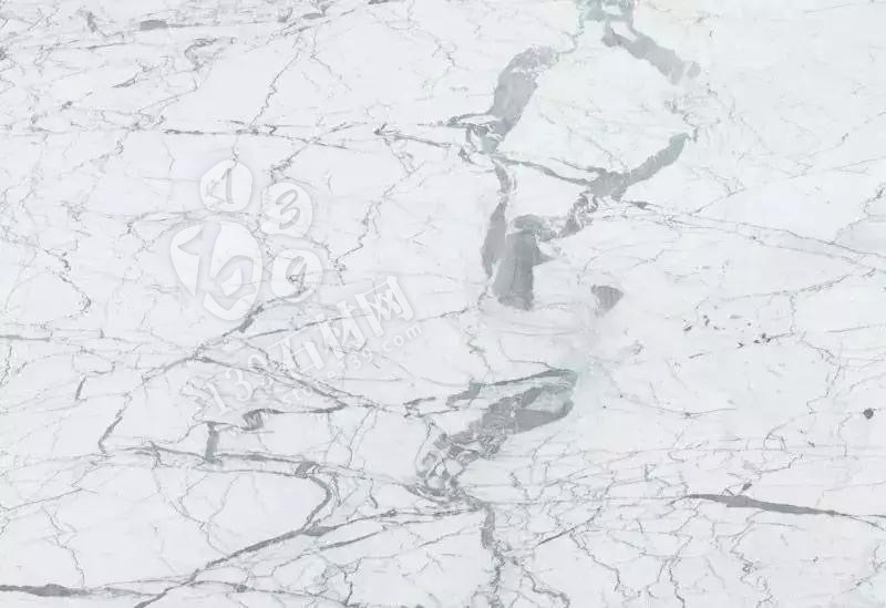 雪花白 雅士白 爵士白 魚肚白 中花白等白色大理石的養(yǎng)護知識