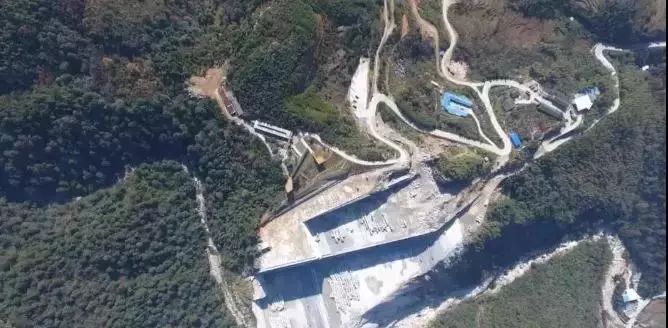 政策丨關(guān)閉石材礦山最新動(dòng)向。綠色礦山建設(shè)是唯一出路，不是可有可無(wú)的退路！