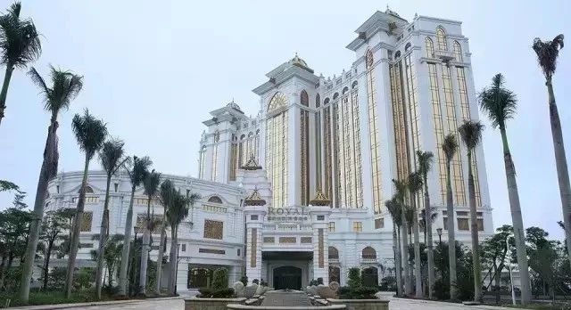 石材人來廈門都喜歡睡這個酒店，原因是為了看豪華的石材