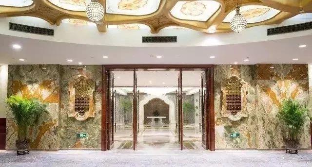 石材人來廈門都喜歡睡這個酒店，原因是為了看豪華的石材