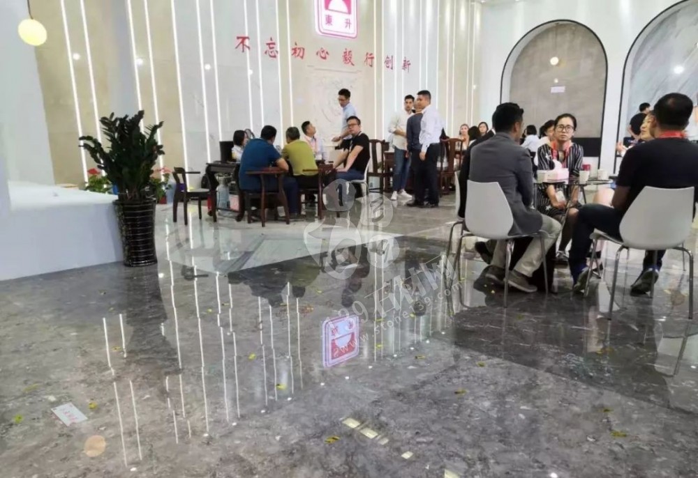 水頭石材展再次證明：有色差的天然石材才是最完美的石材！