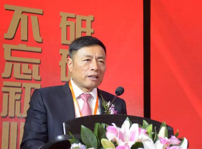 華輝石材股份董事長王清安當(dāng)選全國工商聯(lián)石材業(yè)商會第四屆理事會首任輪值會長