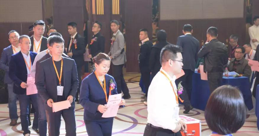 華輝石材股份董事長王清安當(dāng)選全國工商聯(lián)石材業(yè)商會第四屆理事會首任輪值會長