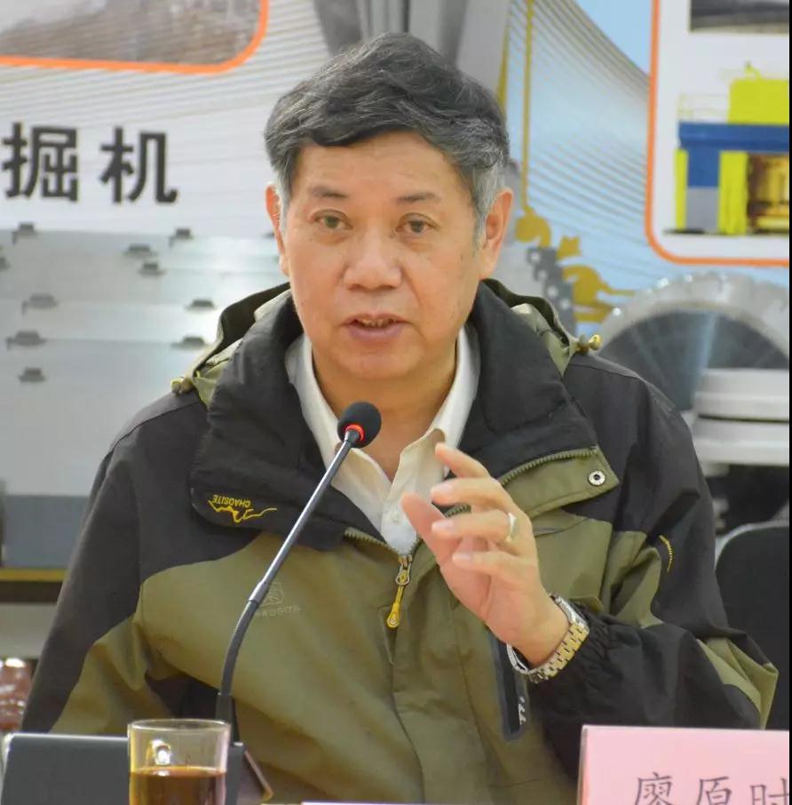 中國石材機(jī)械輔料產(chǎn)業(yè)發(fā)展專家研討會在水頭召開