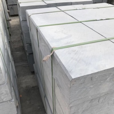 青石路沿石價格，青石路沿石廠家，青石路牙石批發(fā)