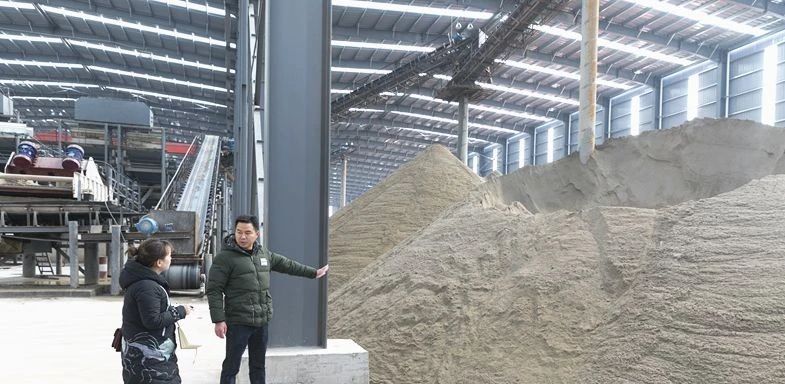 花崗巖礦山預可采礦石資源儲量9314.95萬噸，湖南汨羅市川山坪鎮(zhèn)綠色礦山之路
