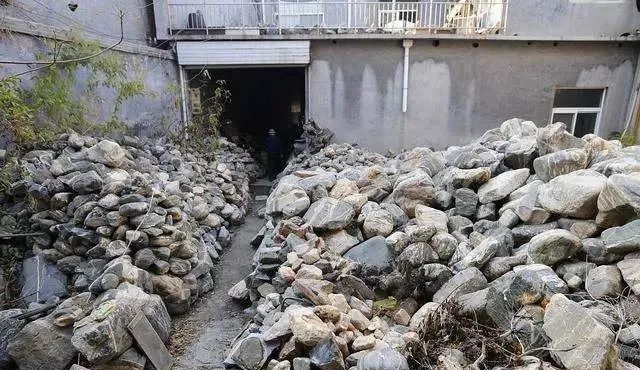 湛江雷州市自然資源局依法拆除13處違法石材場，附湛江黑石欣賞！
