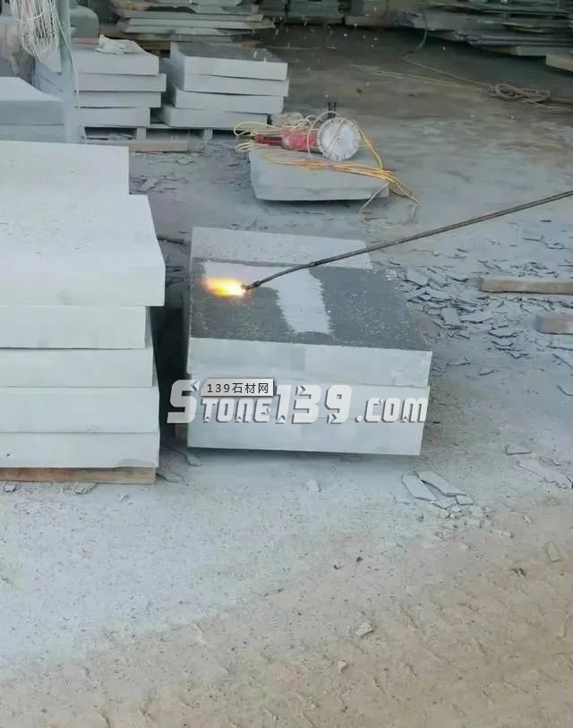 湛江雷州市自然資源局依法拆除13處違法石材場，附湛江黑石欣賞！