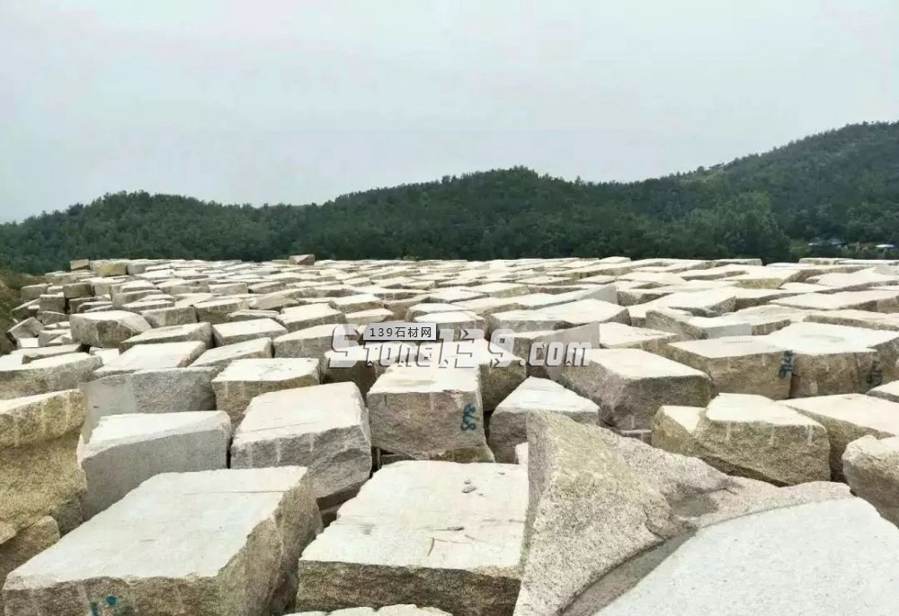 （隨州白麻黃金麻產(chǎn)地）吳山鎮(zhèn)嚴(yán)禁私人外賣荒料，否則一律沒收！