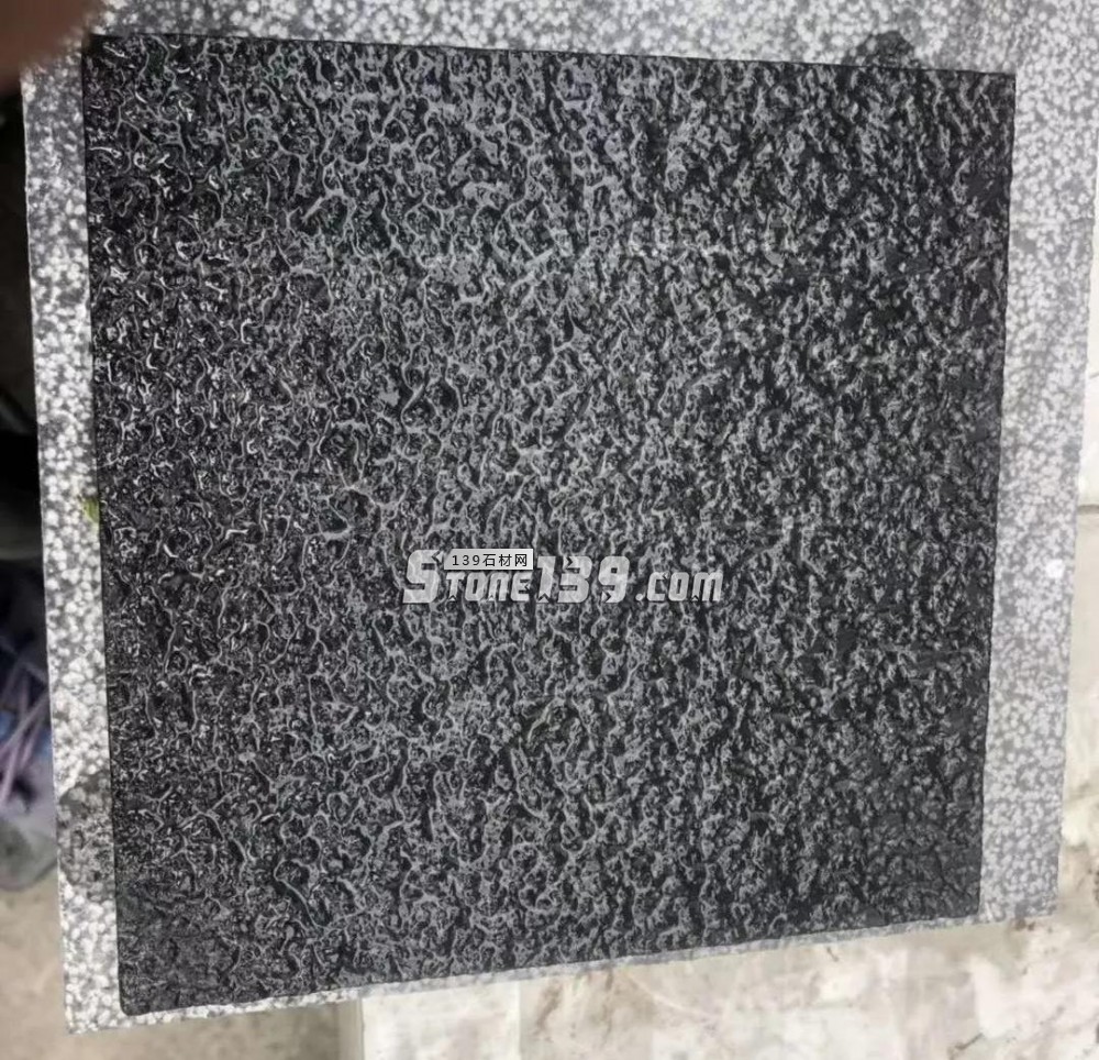 吳高波到桐梓縣北部鄉(xiāng)鎮(zhèn)調(diào)研石材產(chǎn)業(yè)發(fā)展，附貴州新品中國(guó)黑欣賞！