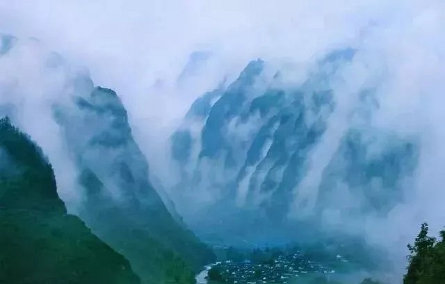 石材予人，良益甚深！歷經(jīng)億萬(wàn)年自然形成！