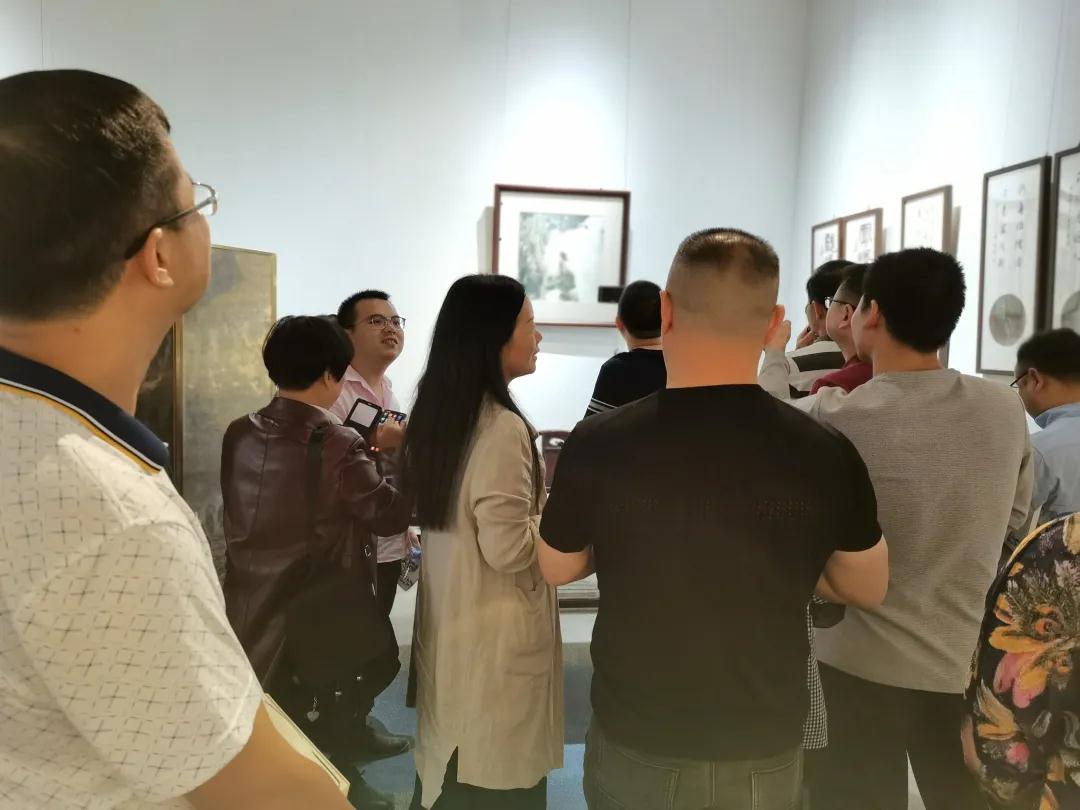 “石文化 中國夢”創(chuàng)意文案與多媒體攝影大賽迎來第三批大規(guī)模采風活動