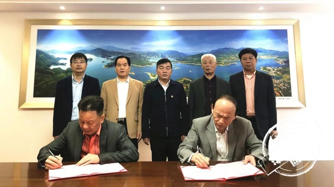 【石界大愛】近期，眾多石企認捐數(shù)千萬，用于開展扶貧濟困、文化教育等慈善公益活動