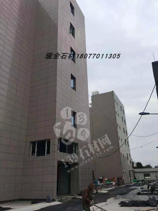 鐘山瑞全石材工藝廠主營鐘山青、路沿石、馬蹄石、欄桿欄板、石球異形、以及石桌等石材家具