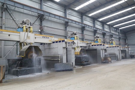 鐘山青花崗巖、礦山荒料、工廠