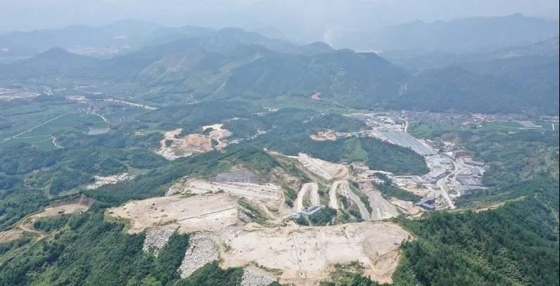 浙江麗水遂昌首個“無廢工廠”有多牛！一年消納42萬噸固廢，打包了周邊石材廠廢石粉？