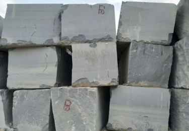 山東省石材協(xié)會(huì)張進(jìn)生會(huì)長一行調(diào)研走訪山東藍(lán)星礦業(yè)發(fā)展有限公司 章丘灰山東芝麻黑